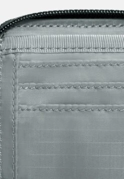 Mammut PortafoglioBlack Uomo Portafogli E Custodie M7354F006-Q11 10 Mammut PortafoglioBlack Uomo Portafogli E Custodie M7354F006-Q11 -Negozio Di Abbigliamento Zalando 8fbc49d36d00400caf5a70cfa3e8ca0c