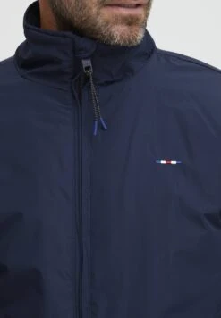 FqlaugeGiacca SportivaNavy Blazer Uomo Pantaloni Sportivi E Joggers FQ122T00N-K11 12 FqlaugeGiacca SportivaNavy Blazer Uomo Pantaloni Sportivi E Joggers FQ122T00N-K11 -Negozio Di Abbigliamento Zalando 9123bf7df537478797eb8533c9a9171b