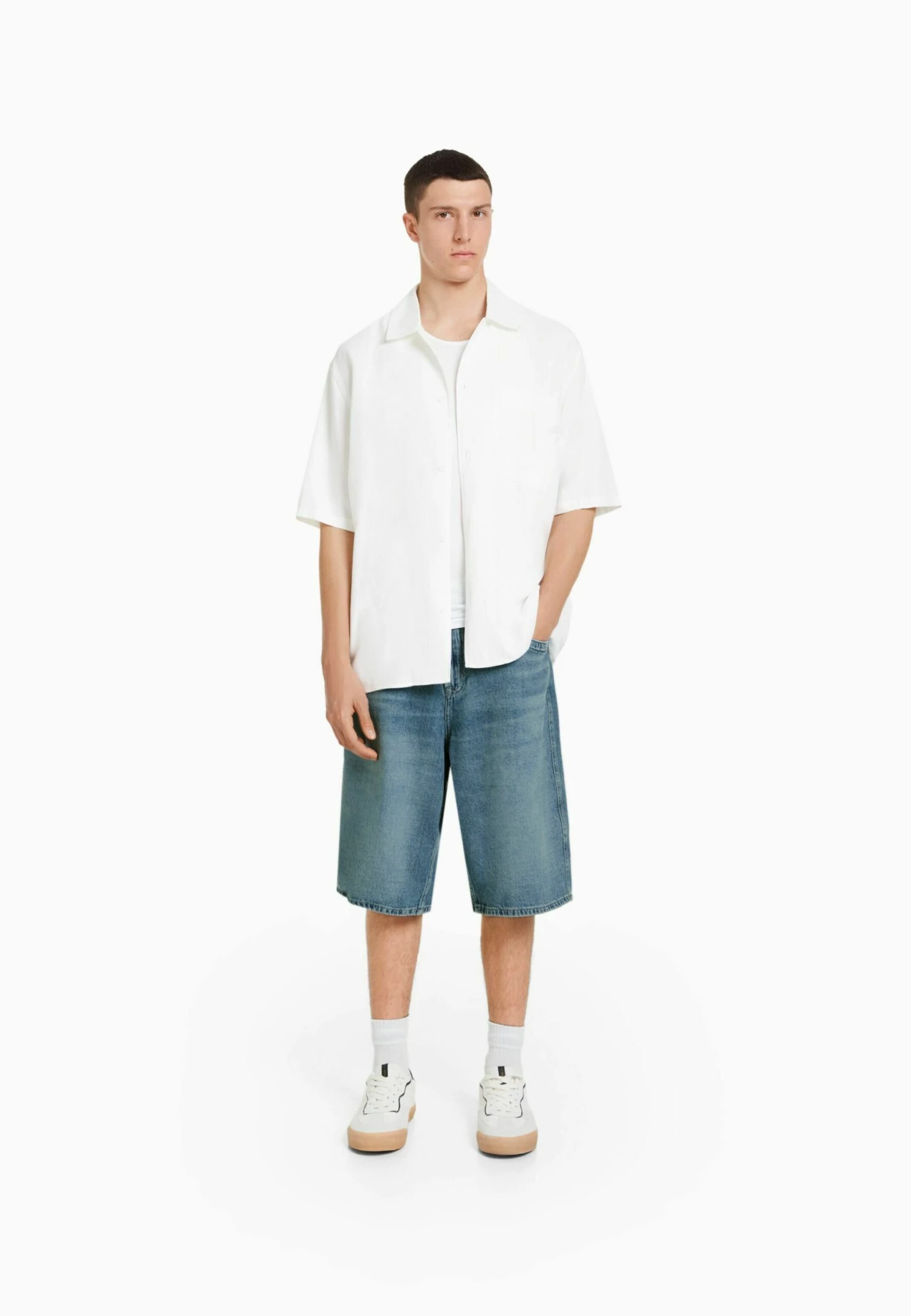 BERSHKA Baggy Bermuda- Shorts Di Jeans - Blue Grey 3 BERSHKA Baggy Bermuda- Shorts Di Jeans - Blue Grey