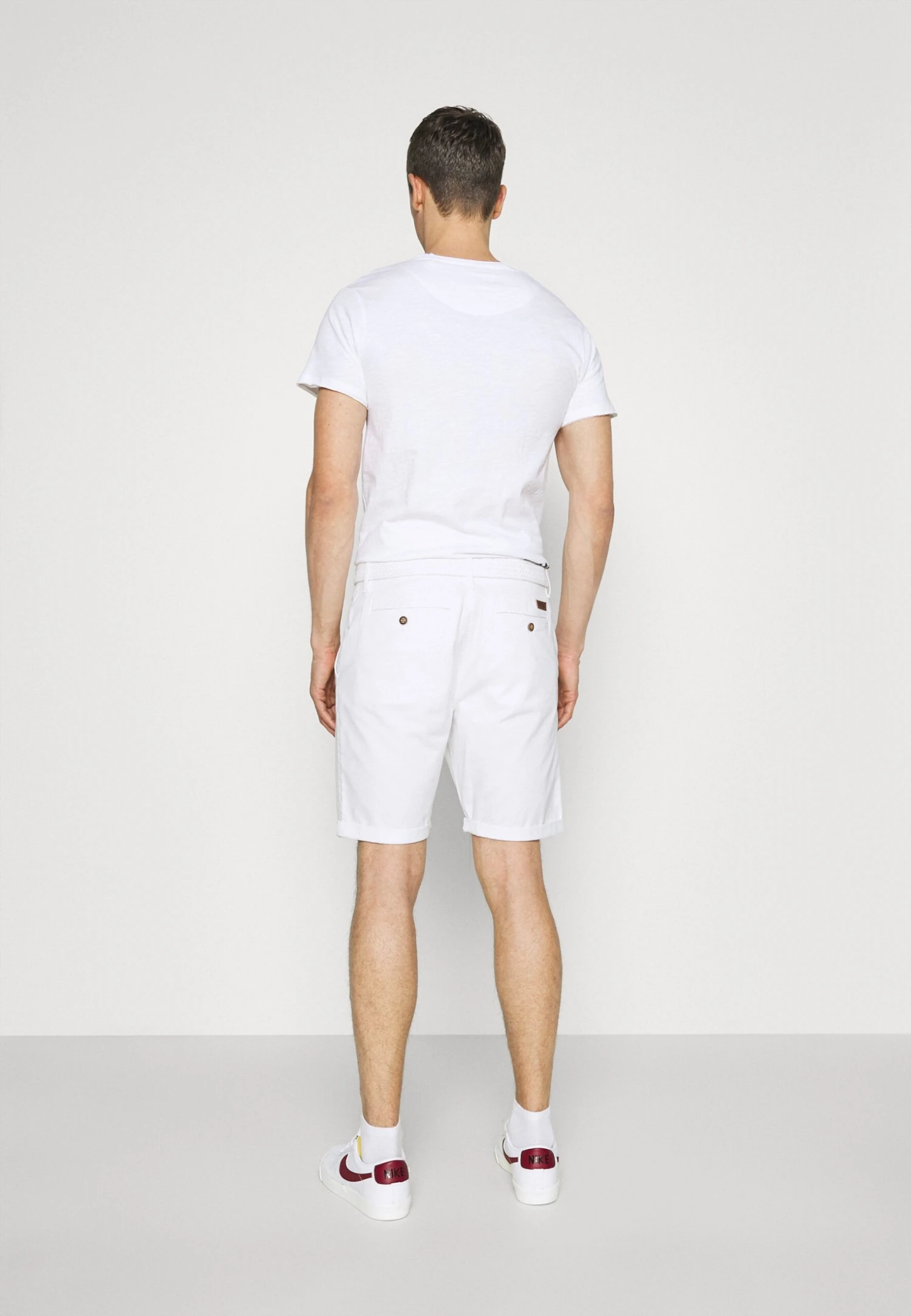 Indicode Jeans ConerShortsOffwhite Uomo Bermuda IJ022F005-A11 5 Indicode Jeans ConerShortsOffwhite Uomo Bermuda IJ022F005-A11 - immagine 3