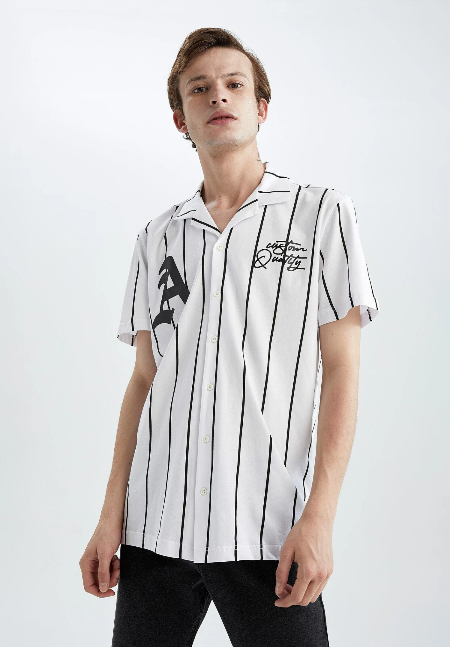 DeFacto Regular FitCamiciaWhite Uomo Camicie DEZ22D0RJ-A11 3 DeFacto Regular FitCamiciaWhite Uomo Camicie DEZ22D0RJ-A11