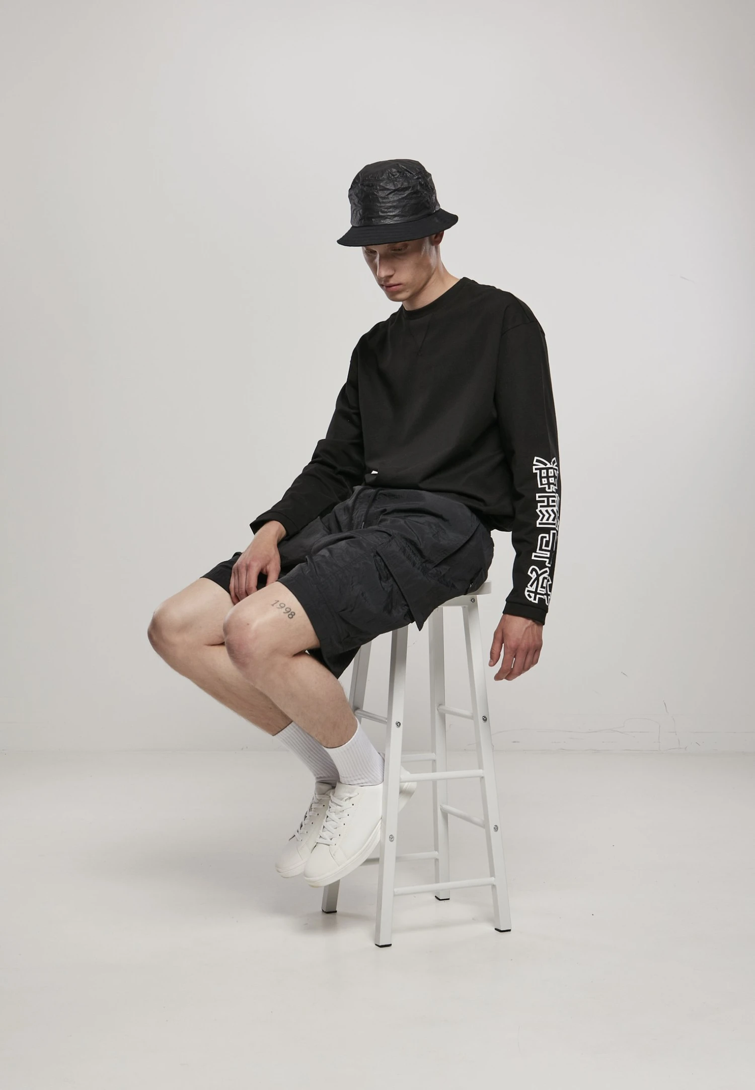 URBAN CLASSICS Nylon Cargo Shorts - Shorts - Black 7 URBAN CLASSICS Nylon Cargo Shorts - Shorts - Black - immagine 5