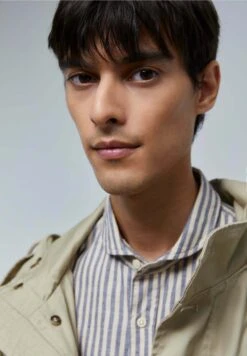 Scalpers Striped Rustic CamiciaBlue Stripes Uomo Camicie SCF22D095-K11 11 Scalpers Striped Rustic CamiciaBlue Stripes Uomo Camicie SCF22D095-K11 -Negozio Di Abbigliamento Zalando 9e2cc9201a46418bad72e00c28f63f4b