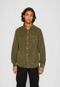 URBAN CLASSICS Corduroy Shirt - Camicia - Olive 11 URBAN CLASSICS Corduroy Shirt - Camicia - Olive -Negozio Di Abbigliamento Zalando 9e658960523a4aa488ef76ef92be5e62