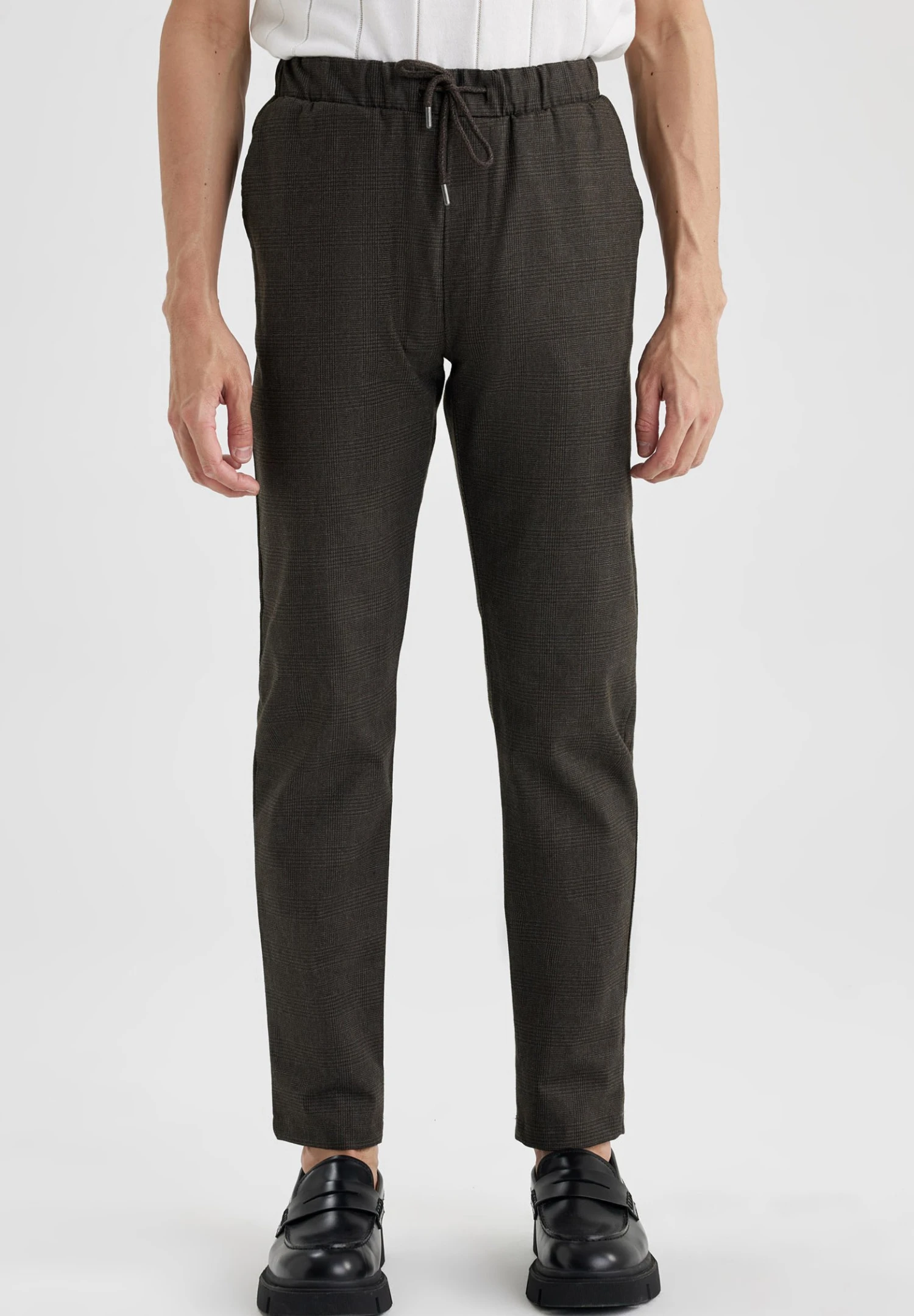 DeFacto Jogger FitPantaloni SportiviBrown Uomo Pantaloni Sportivi E Joggers DEZ22E0LX-O11 3 DeFacto Jogger FitPantaloni SportiviBrown Uomo Pantaloni Sportivi E Joggers DEZ22E0LX-O11