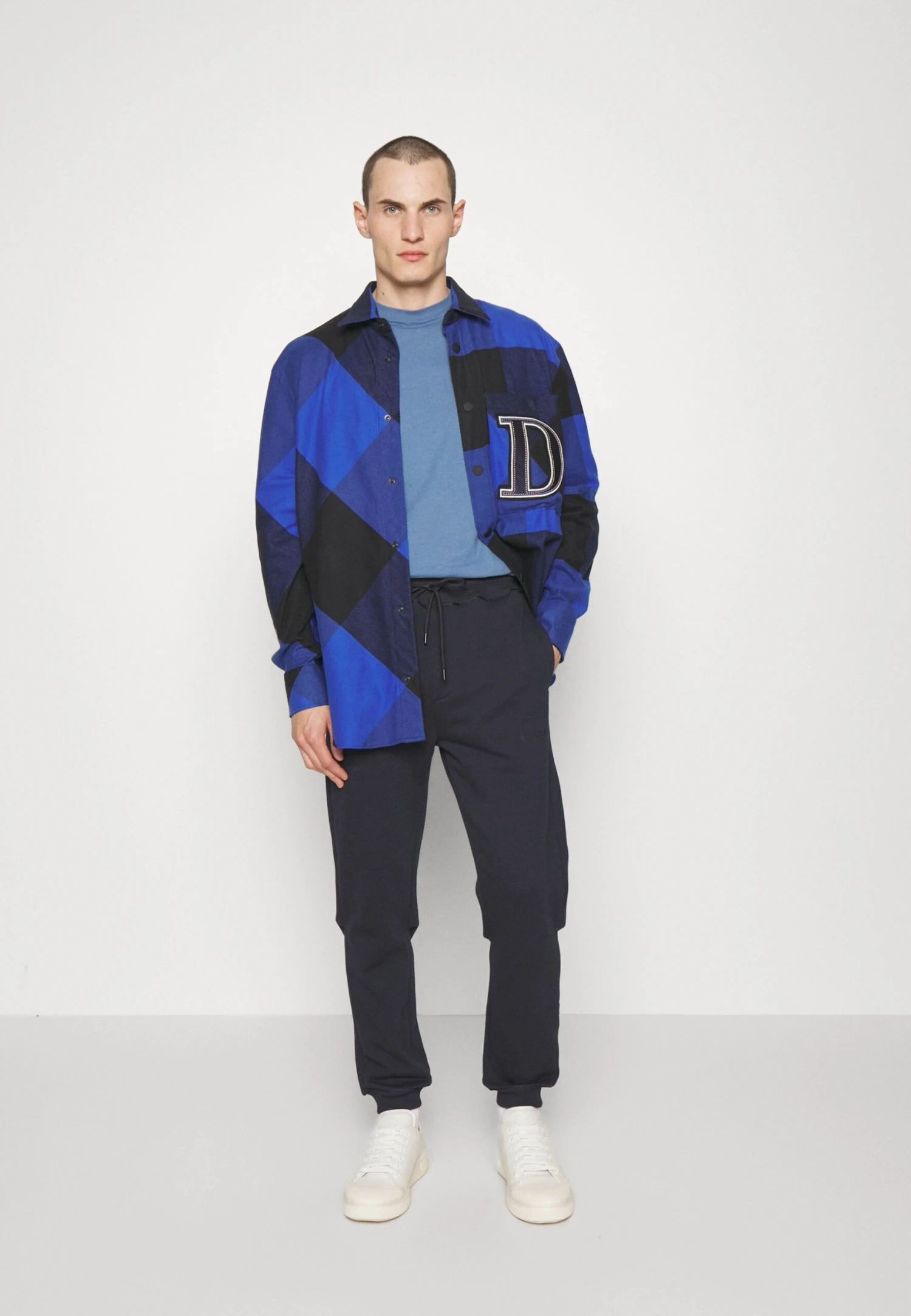 Dondup PantPantaloni SportiviNavy Uomo Pantaloni Sportivi E Joggers 3DD22E024-K11 4 Dondup PantPantaloni SportiviNavy Uomo Pantaloni Sportivi E Joggers 3DD22E024-K11 - immagine 2