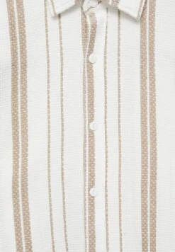 PULL & BEAR Striped Long SleeveCamiciaBeige Uomo Camicie PUC22D0KF-B11 13 PULL & BEAR Striped Long SleeveCamiciaBeige Uomo Camicie PUC22D0KF-B11 -Negozio Di Abbigliamento Zalando a5263c8e4c564af595ee0f7f10e5a6c7