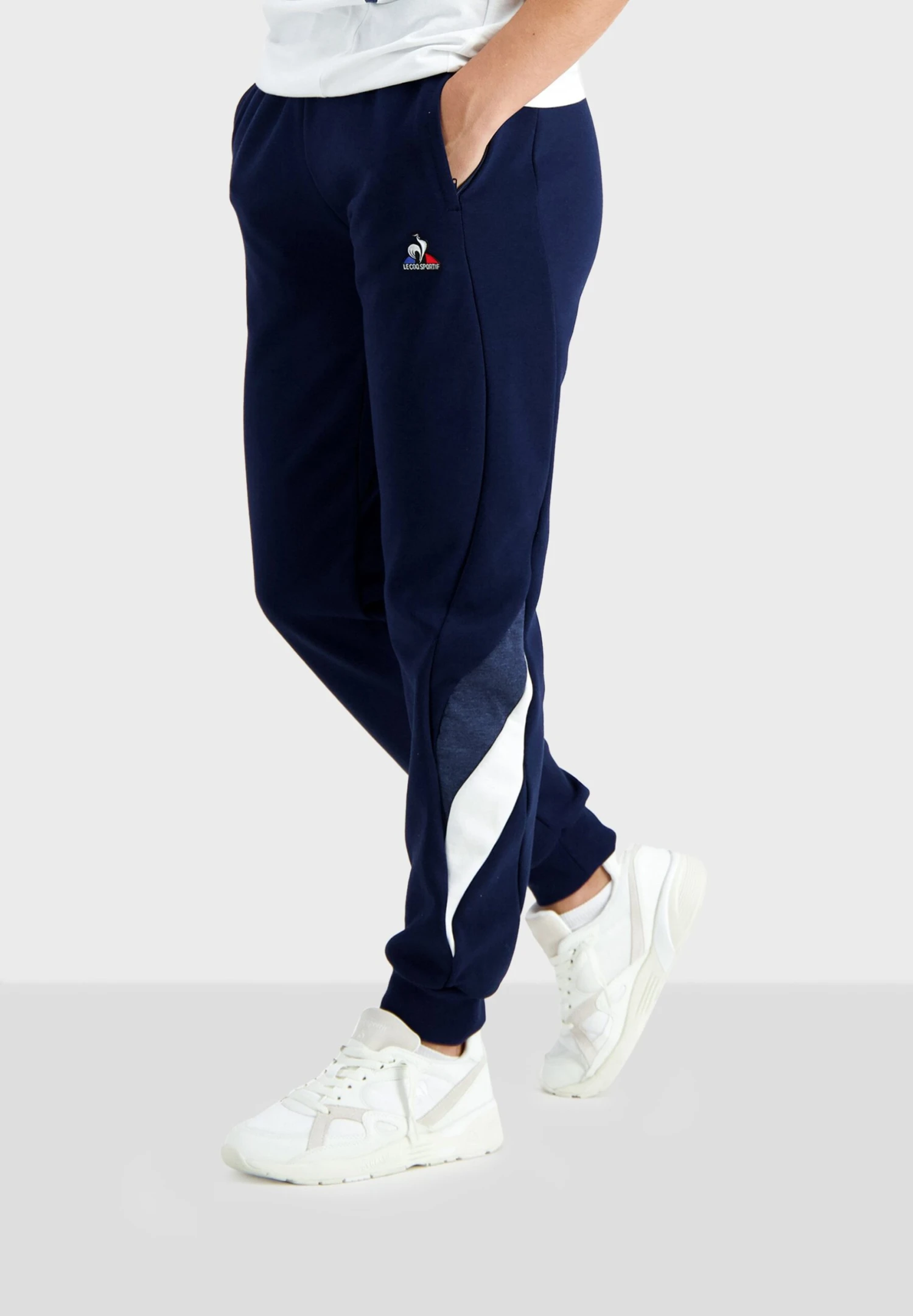 Le Coq Sportif Saison UnisexPantaloni SportiviMidnight Blue Uomo Pantaloni Sportivi E Joggers LE122E02F-K11 8 Le Coq Sportif Saison UnisexPantaloni SportiviMidnight Blue Uomo Pantaloni Sportivi E Joggers LE122E02F-K11 - immagine 6