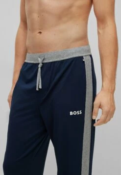 Boss BalancePantaloni Del PigiamaDark Blue Three Uomo Per La Notte BB182L03Q-K11 9 Boss BalancePantaloni Del PigiamaDark Blue Three Uomo Per La Notte BB182L03Q-K11 -Negozio Di Abbigliamento Zalando aa9fc5eb03a4463c9a29278ed3708af9
