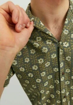 JACK&JONES Premium Jprblulandon Print ResortCamiciaBeetle Uomo Camicie JAM22D0C5-M11 12 JACK&JONES Premium Jprblulandon Print ResortCamiciaBeetle Uomo Camicie JAM22D0C5-M11 -Negozio Di Abbigliamento Zalando ae232040f837488e9c17edeafd8a5e50