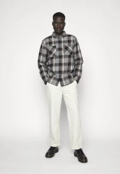 Volcom Sas - Camicia - Dirty White 15 Volcom Sas - Camicia - Dirty White -Negozio Di Abbigliamento Zalando b3f5ea7efd0c4985b22ec3c795aa0907