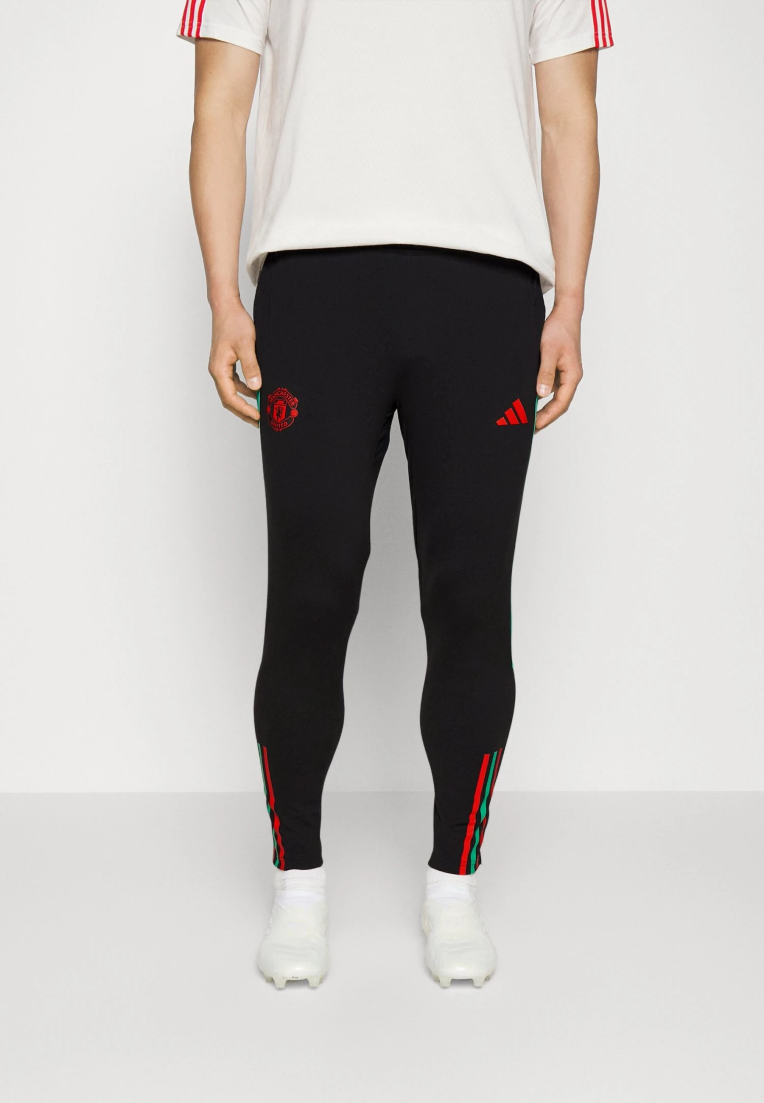 ADIDAS PERFORMANCE Manchester United Trainings PantSquadraBlack Uomo Pantaloni Sportivi E Joggers AD542E379-Q11 3 ADIDAS PERFORMANCE Manchester United Trainings PantSquadraBlack Uomo Pantaloni Sportivi E Joggers AD542E379-Q11