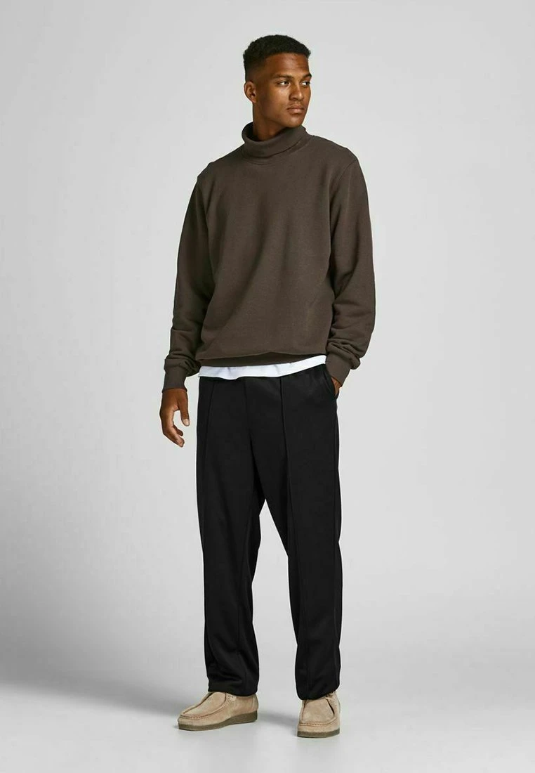 Jack & Jones Jjibill JjpetePantaloni SportiviBlack Uomo Pantaloni Sportivi E Joggers JA222E0VG-Q11 3 Jack & Jones Jjibill JjpetePantaloni SportiviBlack Uomo Pantaloni Sportivi E Joggers JA222E0VG-Q11