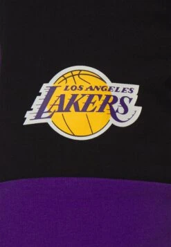 NEW ERA Nba Los Angeles LakersShortPantaloncini SportiviBlack/Purple Uomo Bermuda NE342E04S-Q11 -Negozio Di Abbigliamento Zalando b9bad996f8c645c0afcca6cba30a58ef