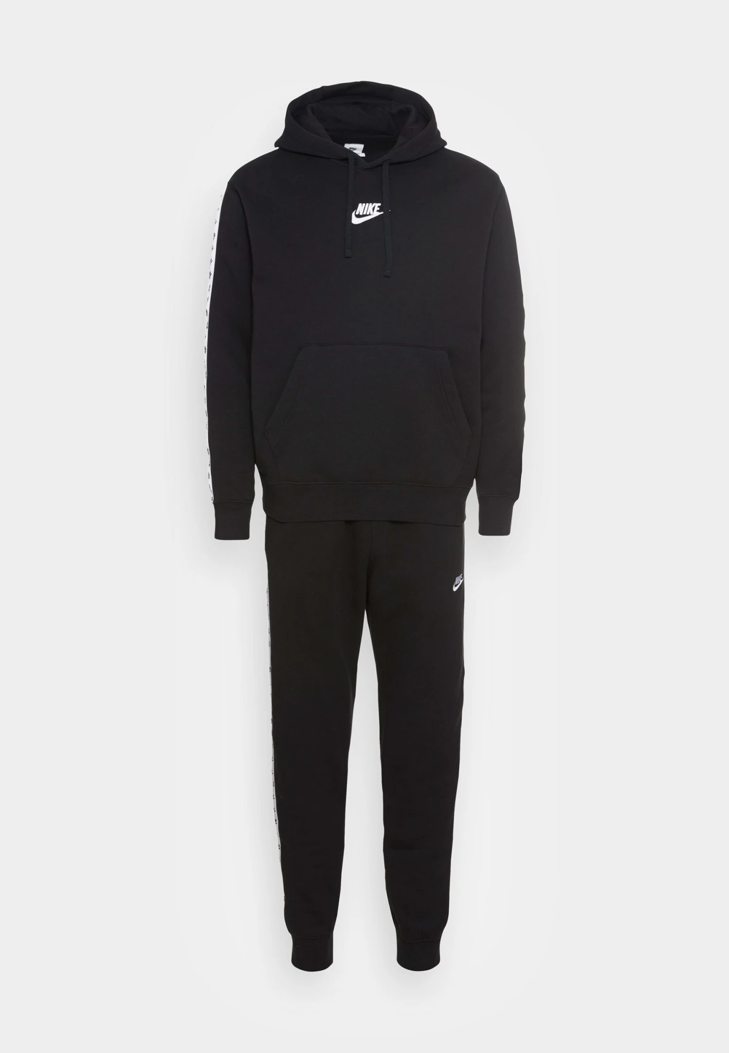 Nike Sportswear Club SuitTutaBlack/White Uomo Pantaloni Sportivi E Joggers NI122T089-Q11 6 Nike Sportswear Club SuitTutaBlack/White Uomo Pantaloni Sportivi E Joggers NI122T089-Q11 - immagine 4