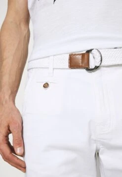 Indicode Jeans ConerShortsOffwhite Uomo Bermuda IJ022F005-A11 11 Indicode Jeans ConerShortsOffwhite Uomo Bermuda IJ022F005-A11 -Negozio Di Abbigliamento Zalando c985c8368fdb48ffb118734a04ff2fa1