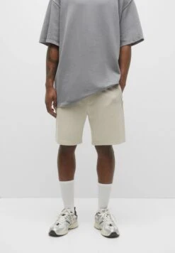 PULL & BEAR Bermuda Jogging - Shorts - Sand
