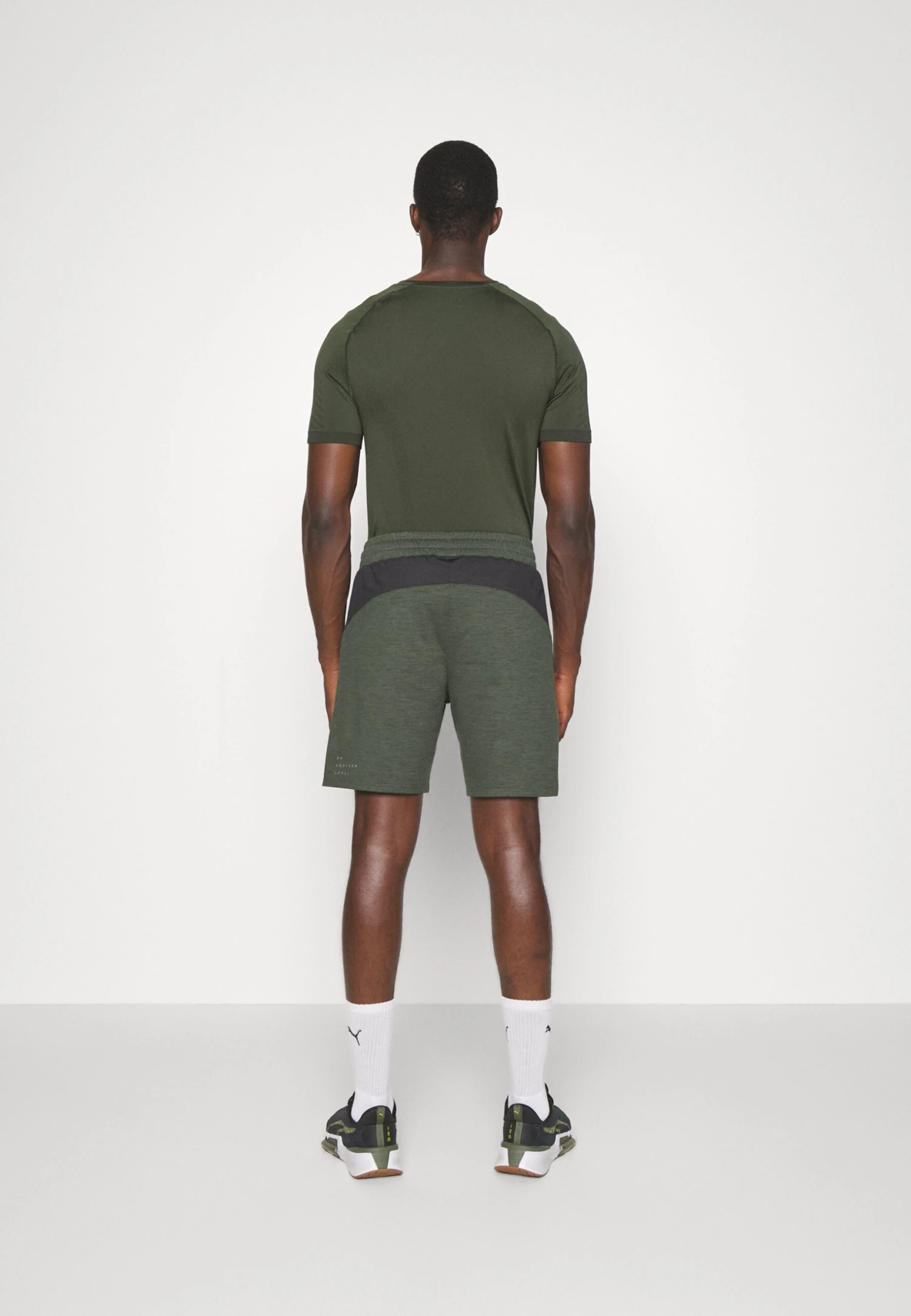 Puma Train CloudspunPantaloncini SportiviMyrtle/Black Uomo Bermuda PU142E1H1-M11 6 Puma Train CloudspunPantaloncini SportiviMyrtle/Black Uomo Bermuda PU142E1H1-M11 - immagine 4