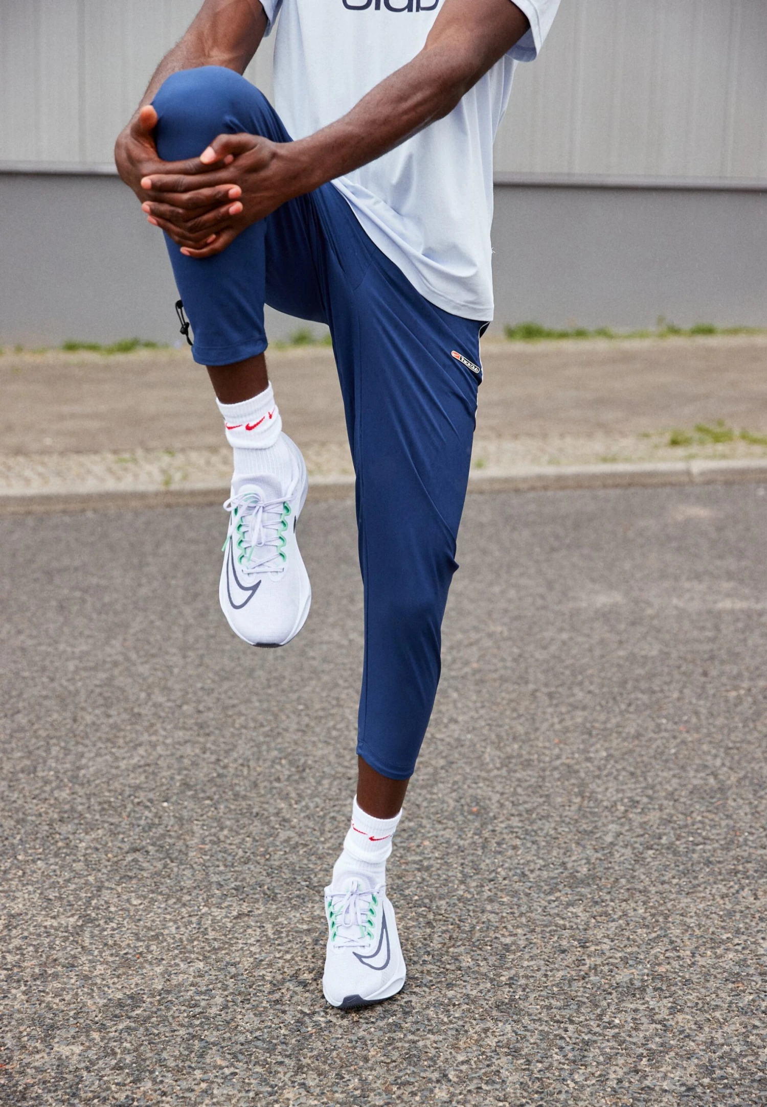 Nike Performance M Nk Df ClubPantaloni SportiviMidnight Navy/Summit White/Black Uomo Pantaloni Sportivi E Joggers N1242E2N9-K11 3 Nike Performance M Nk Df ClubPantaloni SportiviMidnight Navy/Summit White/Black Uomo Pantaloni Sportivi E Joggers N1242E2N9-K11