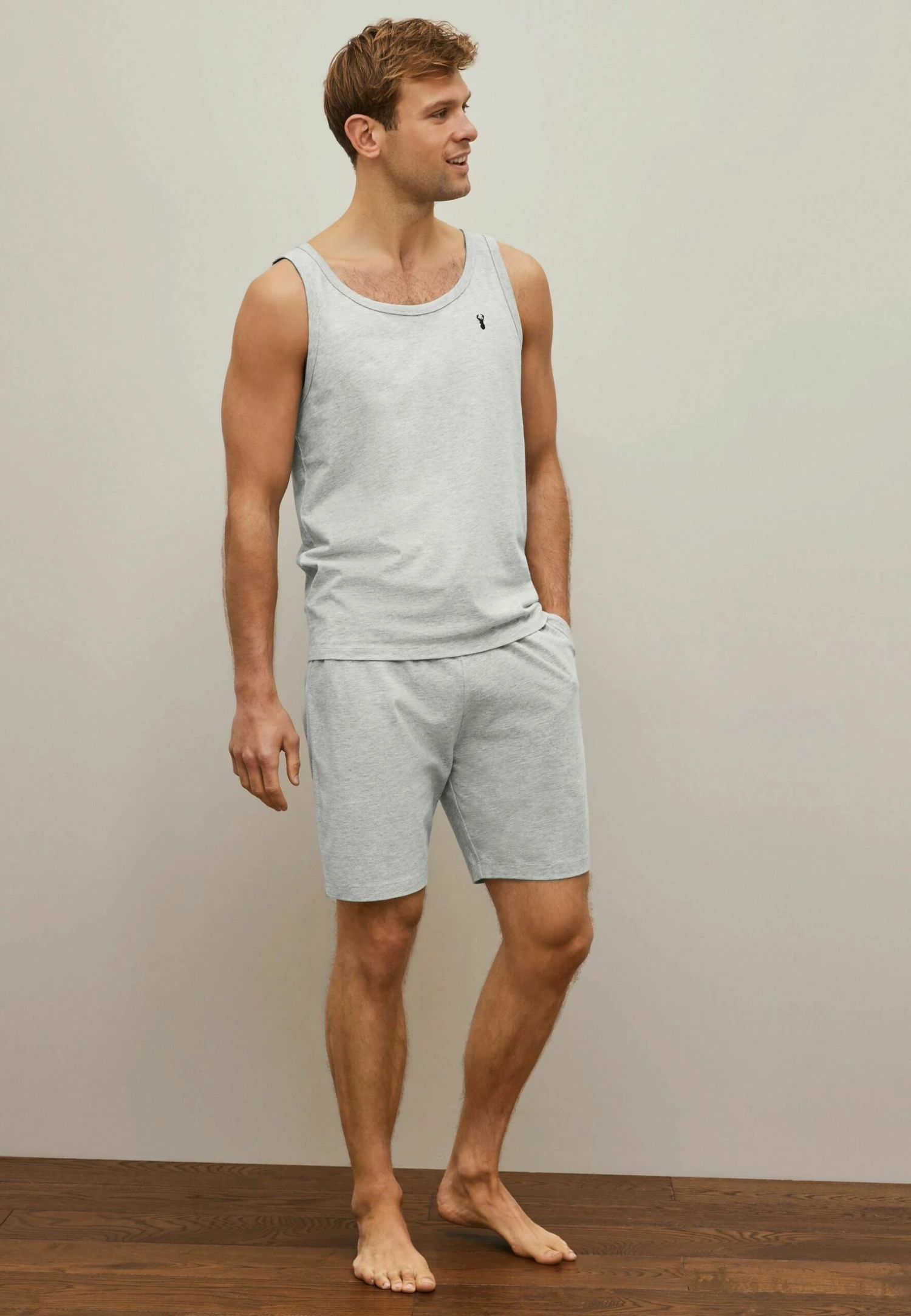 Next Sets 2 PackPigiamaNavy Grey Vest Uomo Per La Notte NX382M049-C11 7 Next Sets 2 PackPigiamaNavy Grey Vest Uomo Per La Notte NX382M049-C11 - immagine 5