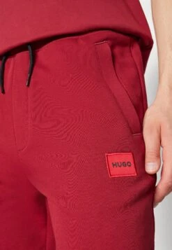 Hugo DoakPantaloni SportiviDark Red Uomo Pantaloni Sportivi E Joggers HU722E06D-G13 -Negozio Di Abbigliamento Zalando d49d03f7d0834536b9731958b25ae08d