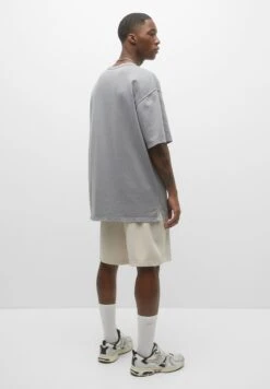 PULL & BEAR Bermuda Jogging - Shorts - Sand 11 PULL & BEAR Bermuda Jogging - Shorts - Sand -Negozio Di Abbigliamento Zalando da1c3a056d5e45388b34d0b987b76041