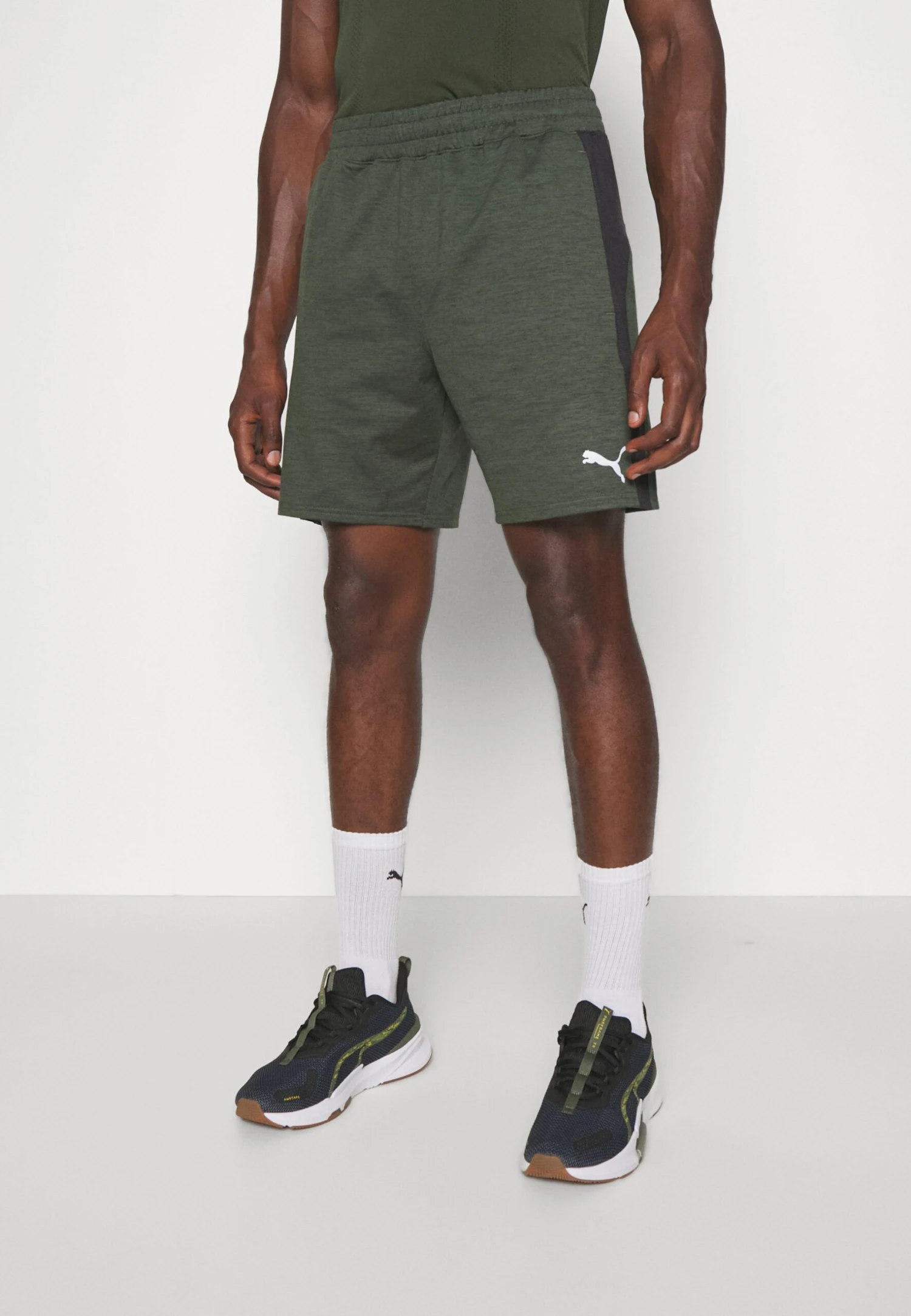 Puma Train CloudspunPantaloncini SportiviMyrtle/Black Uomo Bermuda PU142E1H1-M11 5 Puma Train CloudspunPantaloncini SportiviMyrtle/Black Uomo Bermuda PU142E1H1-M11 - immagine 3