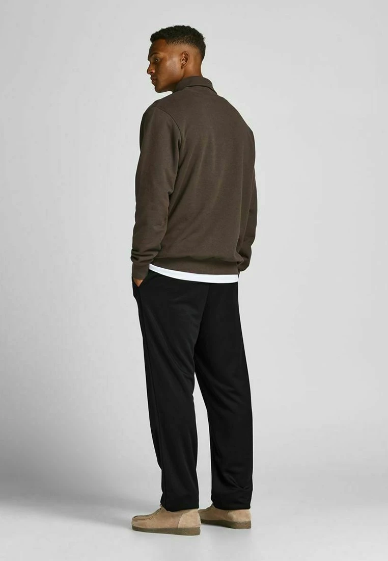 Jack & Jones Jjibill JjpetePantaloni SportiviBlack Uomo Pantaloni Sportivi E Joggers JA222E0VG-Q11 4 Jack & Jones Jjibill JjpetePantaloni SportiviBlack Uomo Pantaloni Sportivi E Joggers JA222E0VG-Q11 - immagine 2