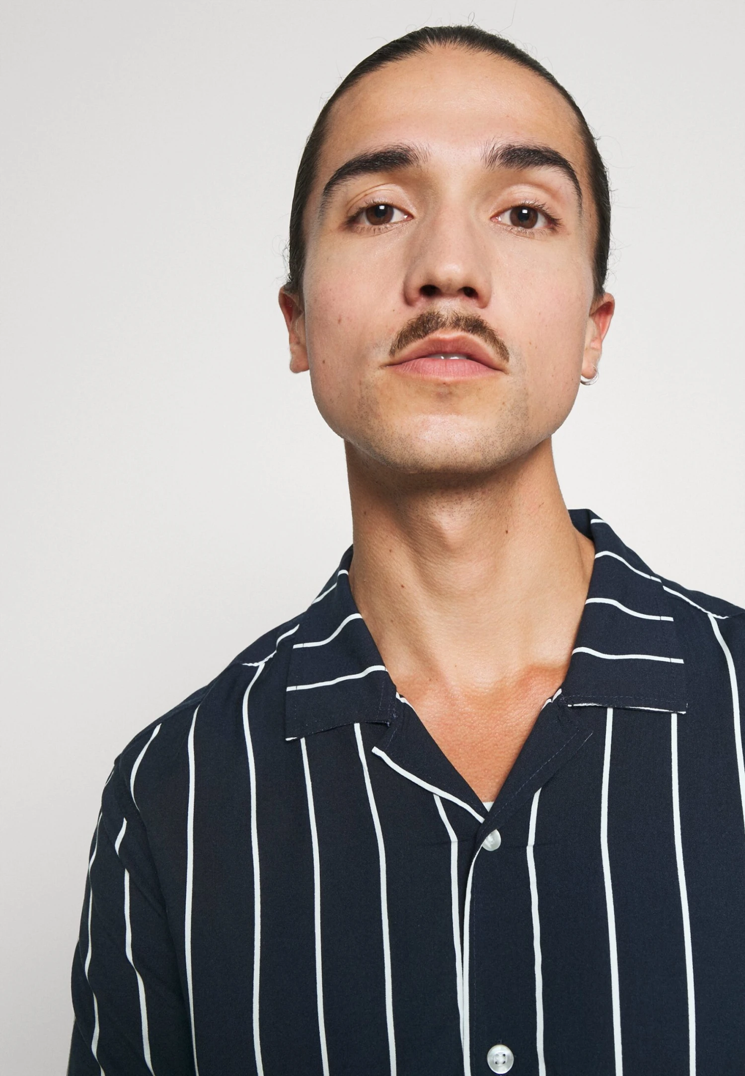 Pier One CamiciaDark Blue Uomo Camicie PI922D0BP-K11 7 Pier One CamiciaDark Blue Uomo Camicie PI922D0BP-K11 - immagine 5