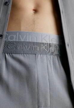 Pantaloni Del PigiamaCharcoal Grey Uomo Per La Notte C1182L038-C12 10 Pantaloni Del PigiamaCharcoal Grey Uomo Per La Notte C1182L038-C12 -Negozio Di Abbigliamento Zalando ea0165b8840d46d6a51174ec7b6f9dad