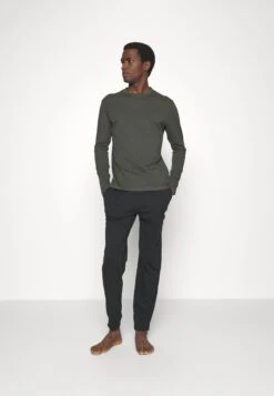 Pier One Pigiama - Black/Khaki -Negozio Di Abbigliamento Zalando ef23eceef95743fd9bdf2edddbc539dd