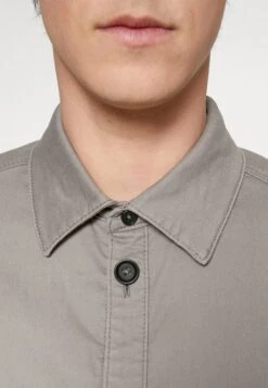 DRYKORN Stoge - Camicia - Grey 15 DRYKORN Stoge - Camicia - Grey -Negozio Di Abbigliamento Zalando ef89cd0b46364126810da60b8bd4f16c