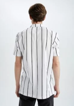 DeFacto Regular FitCamiciaWhite Uomo Camicie DEZ22D0RJ-A11 7 DeFacto Regular FitCamiciaWhite Uomo Camicie DEZ22D0RJ-A11 -Negozio Di Abbigliamento Zalando f5c79f0b20a74abc85c2781332b9a33a