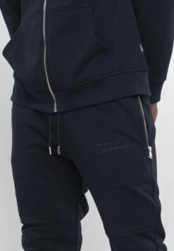 SetTutaDark Blue Uomo Pantaloni Sportivi E Joggers T0Y22E00Y-K11 -Negozio Di Abbigliamento Zalando fea7b621d4394b1ba2e70893c522dfc5